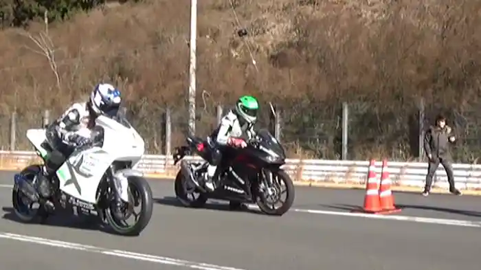 ニーゴーが200km/h超え！ 2017最高速アタック［2017］