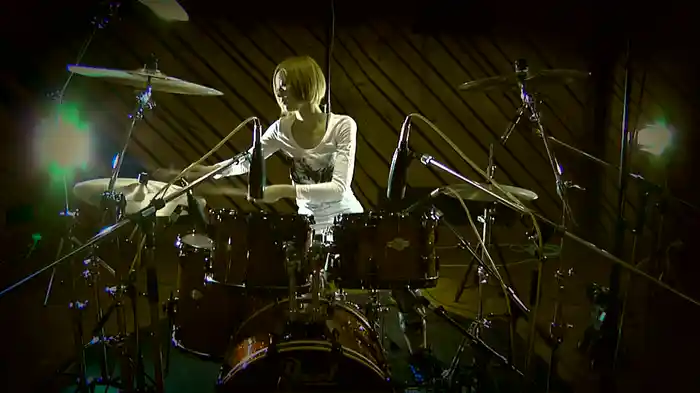 一緒に叩ける！ドラム・リズム・トレーニング