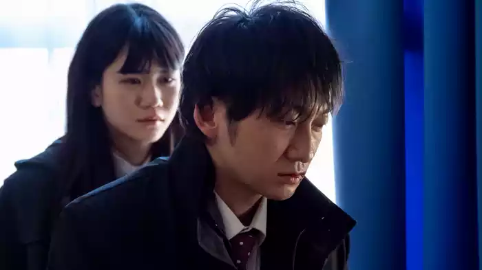 聖なる蝶　赤い部屋