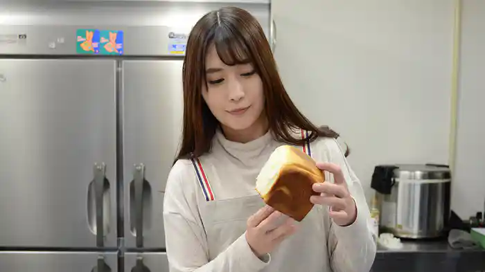 美女メシ!花音のセクシーサンドイッチ