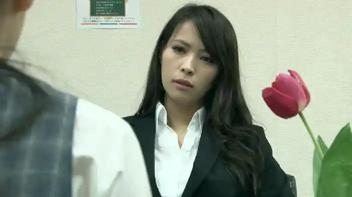 女闇金-マキ-　金とSEXが呼ぶ肉欲煉獄