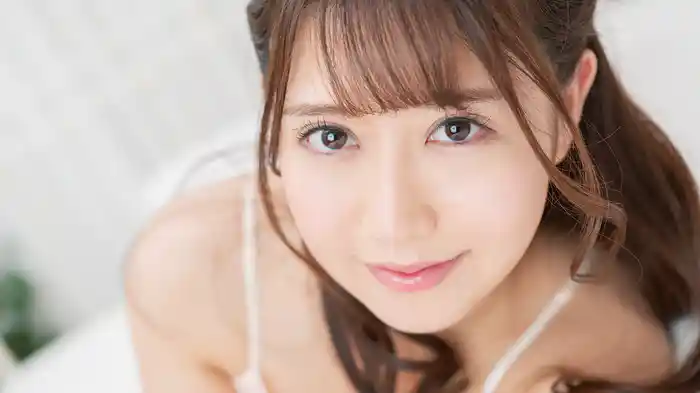 小鳥遊ももえ『Momoe 禁じられたいたずら』