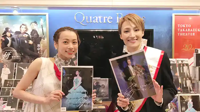 TAKARAZUKA NEWS Pick Up「望海風斗・真彩希帆 卒業インタビュー【未公開映像付】」~2021年4月より~