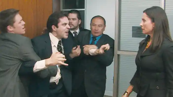 アウト・オブ・コントロール　崩壊する男