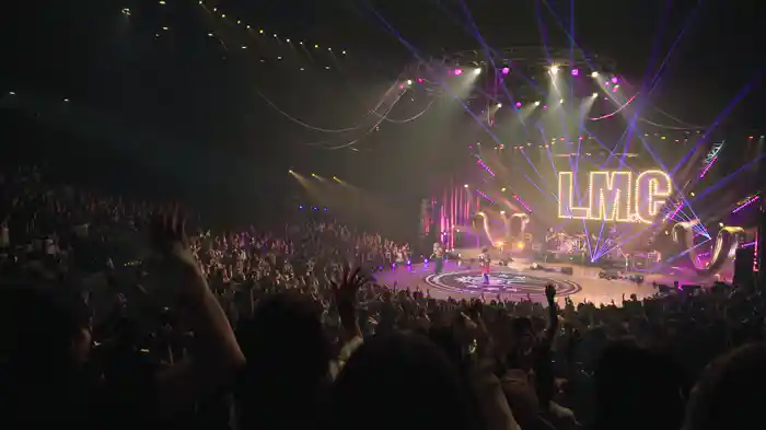 Go to the 10th Anniversary TOUR FINAL ☆★☆★☆Rock the WONDERLAND☆★☆★☆