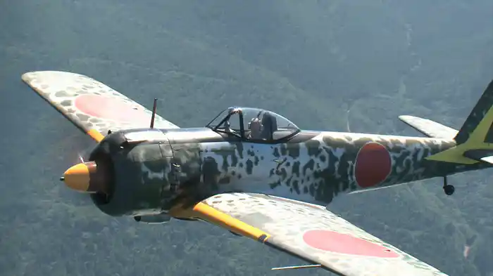 隼コクピット・アイズ