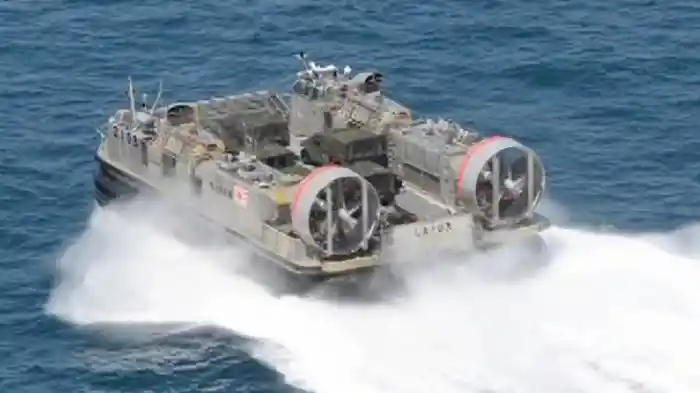 自衛隊　離島防衛作戦～今そこにある危機に備えて～