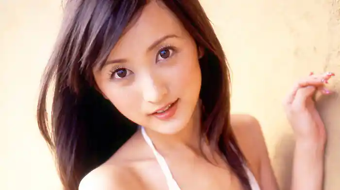 小松彩夏『ハッピーエンド』