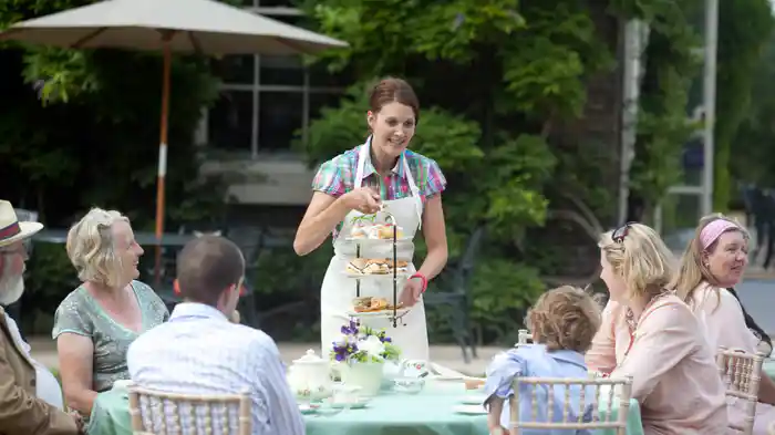 ブリティッシュ ベイクオフ シリーズ1