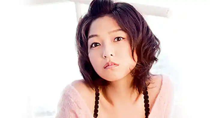 平田裕香『太陽と月～てぃだ・ちぃちぃ～』