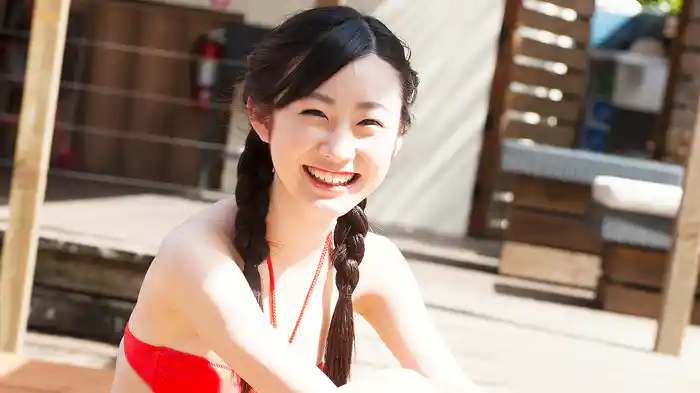 河内美里『お人形さんごっこ』