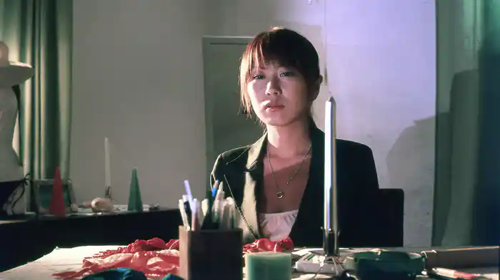 濡れる下着の女