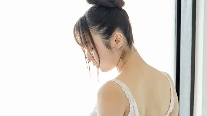 天然みのり『ヌーディスト上京Girl』