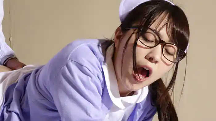 白衣の妹　無防備なお尻