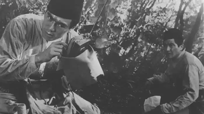 陸軍諜報３３