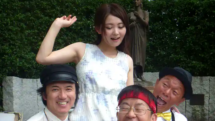 美乳夜曲　乱れる白肌