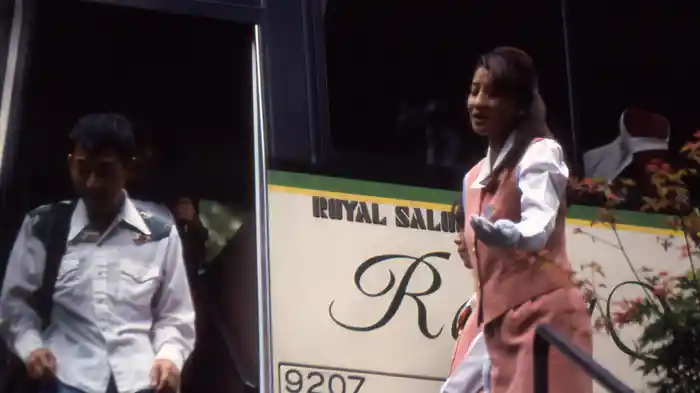 新任バスガイド　狙われた秘湯ツアー