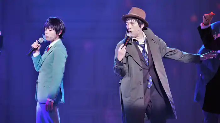 舞台『錦田警部はどろぼうがお好き』 ※怪盗ジャック（=アンリ巡査）役：大崎捺希 × 錦田警部（=死んだ目の錦田）役：髙木 俊