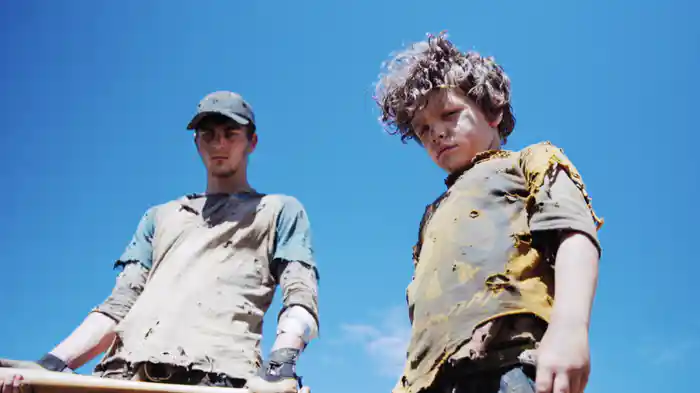 ウィ・オール・フォール・ダウン