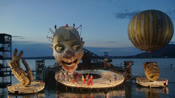 ブレゲンツ音楽祭2019 歌劇《リゴレット》【花總まりコメンタリー付き】