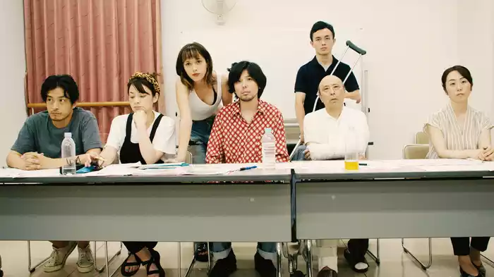 エッシャー通りの赤いポスト