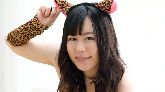 高井れな『ボクのペットは爆乳舐め専女』