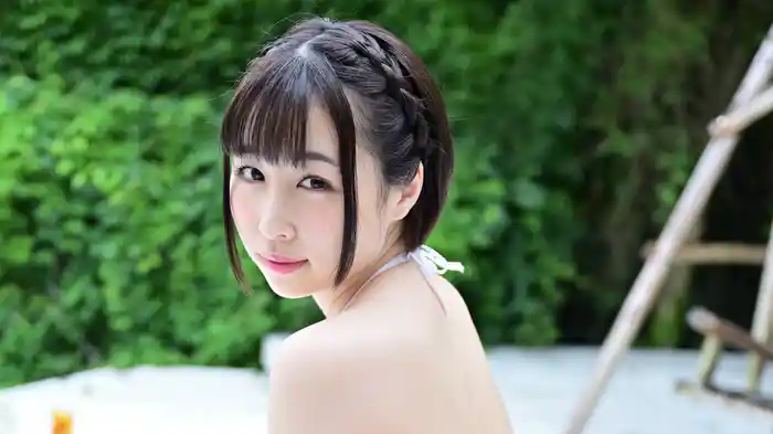 加桃きらら『純系ショートカット』