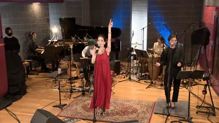 白い小鳩 (40thアニバーサリースタジオ配信LIVE 2021/11/28)