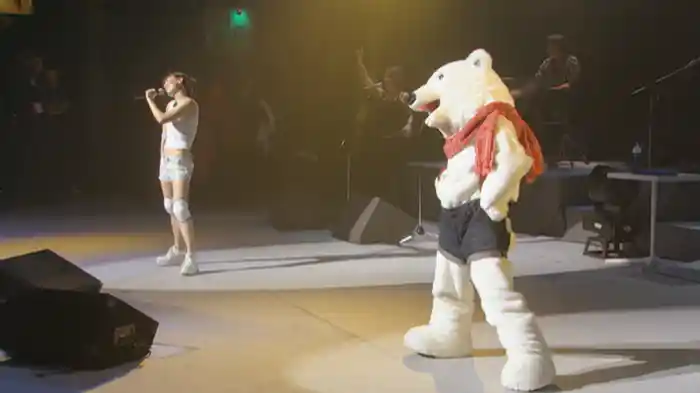 ドラマティックに恋して (Live at NHKホール, 2001.12.19)