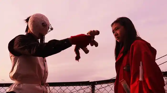 スケアリーフレンド