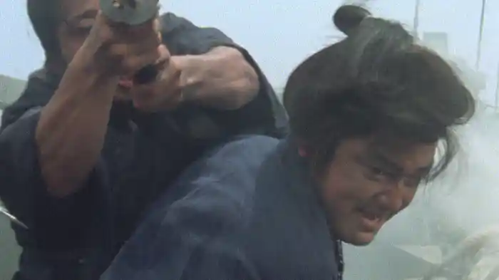 御用船炎上