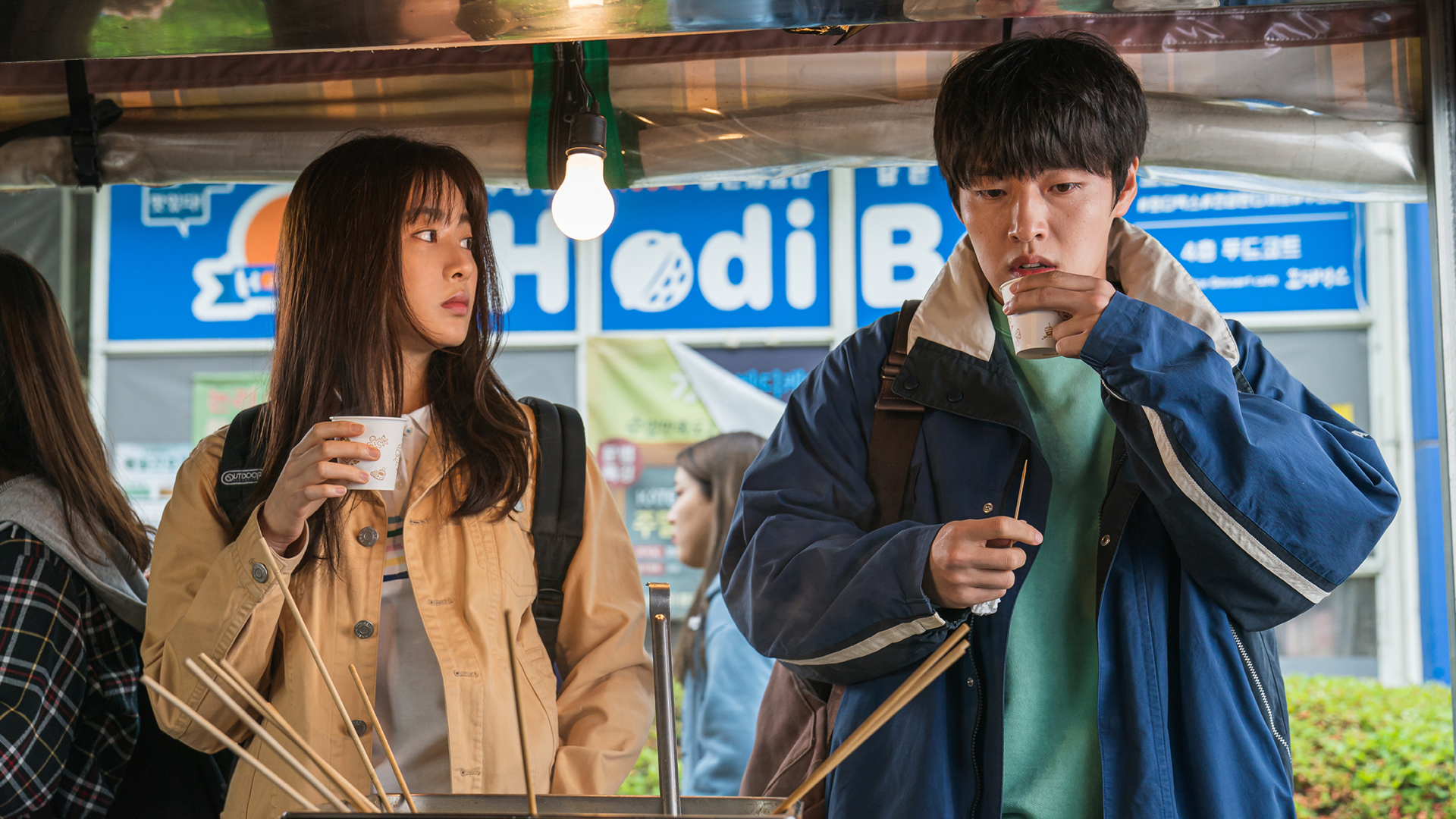 雨とあなたの物語の出演者・配信先