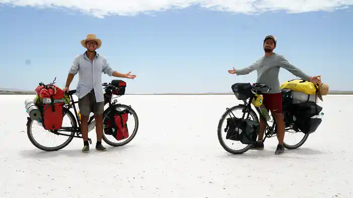 オーストリアからオーストラリアへ ふたりの自転車大冒険