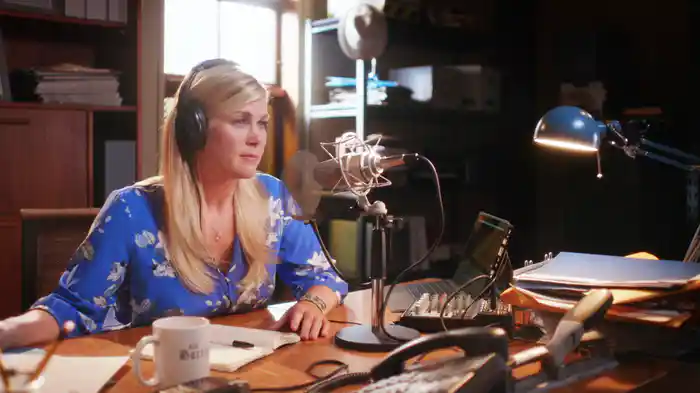 新聞記者アレックス