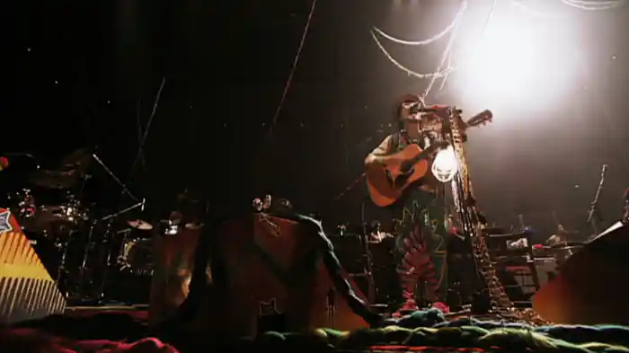 光と影(TOURあいのわ「タカシにその器はないんじゃないかしら…」と母は言ったのであった。at 日本武道館 2009.10.28)