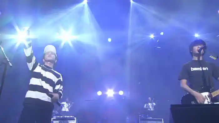 Sing a Song(Live at 渋谷公会堂,2001.11.21)