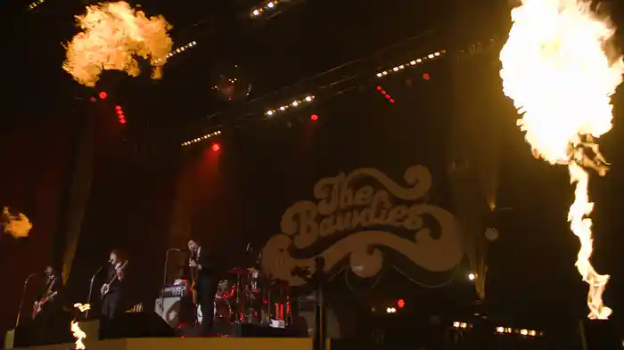 IT'S TOO LATE (Live at 日本武道館, 2019)