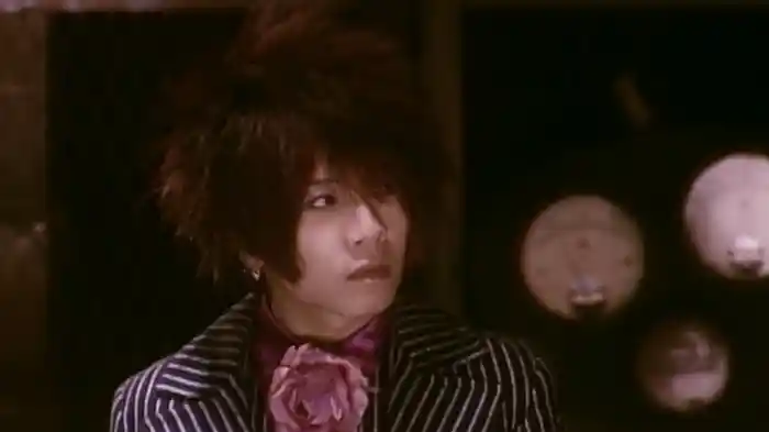 アザヤカナキセキ