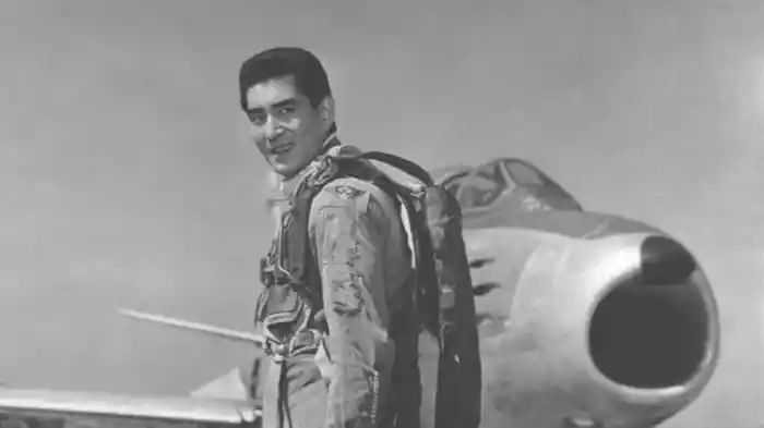 ジェット機出動 第101航空基地