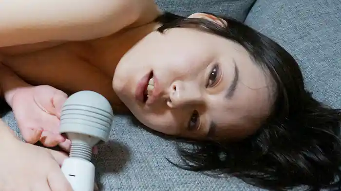 栞奈『オトコはおもちゃと豪語する肉食女子の男漁り』