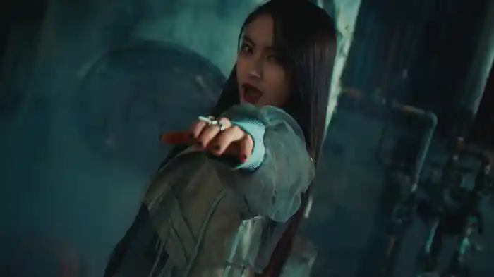 風の音さえ聞こえない