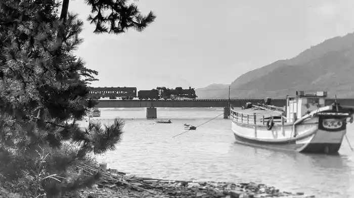 モノクロームの列車たち3蒸気機関車北陸東海関西篇