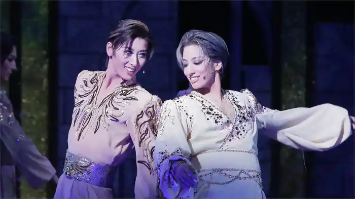 STAGE Pick Up from 『Fashionable Empire』