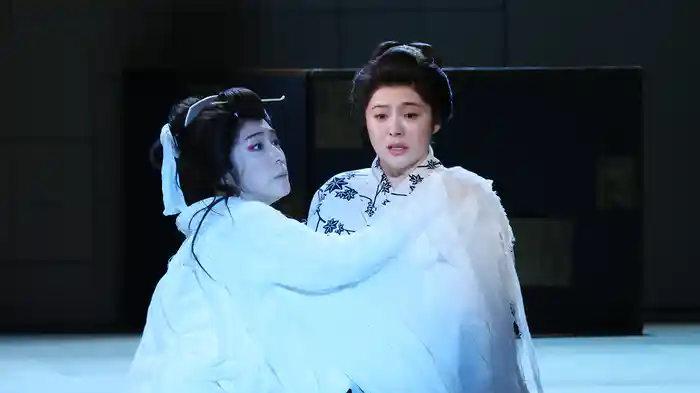 頭痛肩こり樋口一葉