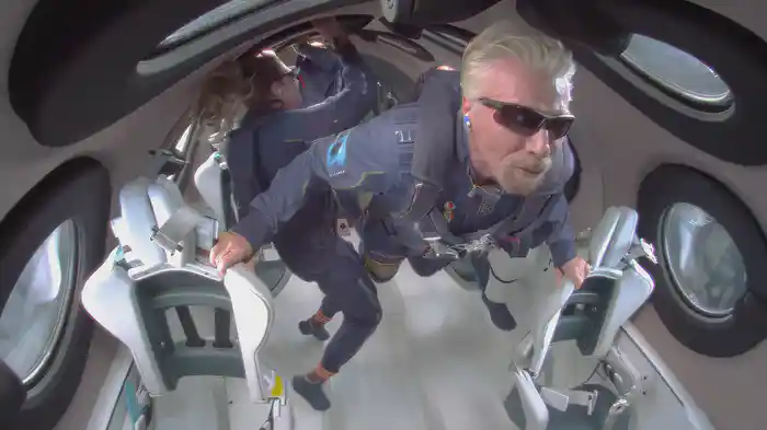 リチャード・ブランソン -稀代の実業家 宇宙へ行く-