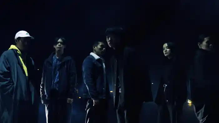 惑星STRaNdING (ft.Dos Monos)