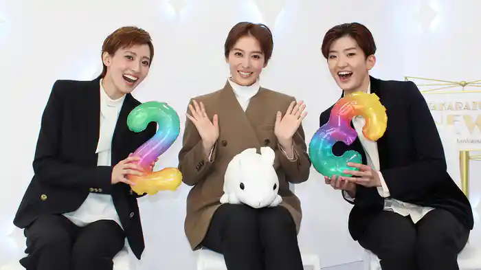 TAKARAZUKA NEWS Pick Up「もっと！もっと！男役道／兎に角、笑う門には福来たる！～月組編～」～タカラヅカニュースお正月スペシャル！2023より～