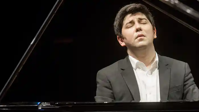 ラフマニノフ：ピアノ協奏曲第1番、第2番