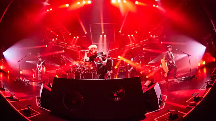 Petit Brabancon EXPLODE -01-