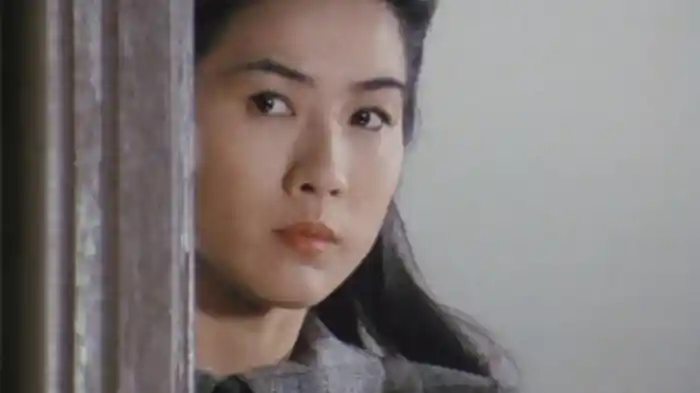 江戸川乱歩の美女シリーズ　日時計館の美女　江戸川乱歩の「屋根裏の散歩者」